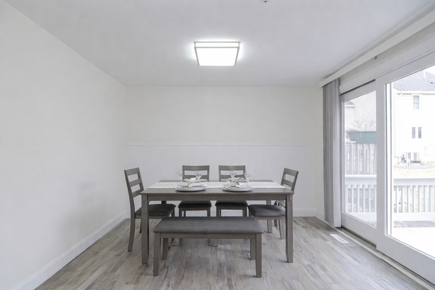 Building Photo - 80 Broadway