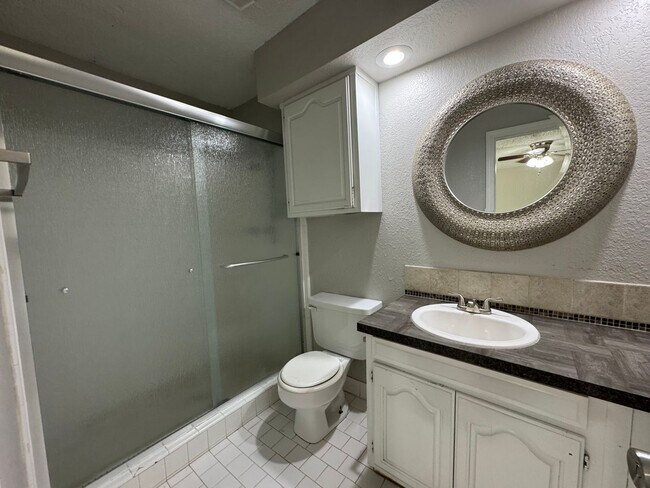Building Photo - Broken Arrow - 3 bedroom 2 bath!!