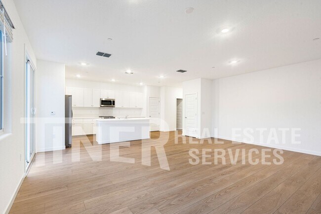 Building Photo - 8540 Anker Wy