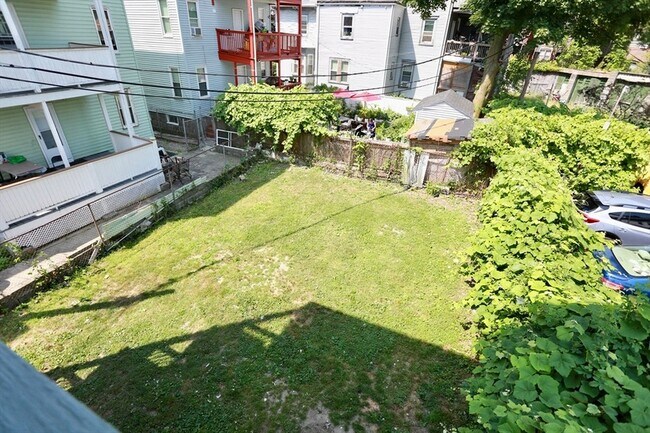 Building Photo - 41 Payson Ave