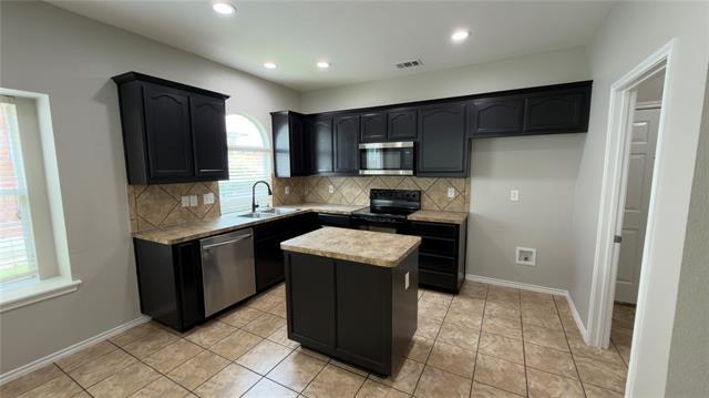 Building Photo - 14005 Silkwood Dr