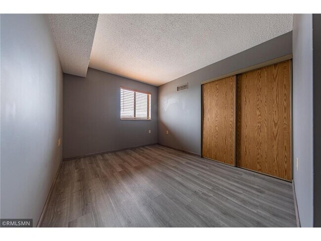 Building Photo - Modern Downtown St. Paul Condo with Top-Ti...