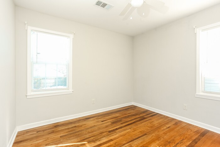 Building Photo - 1232 Will Scarlet Rd