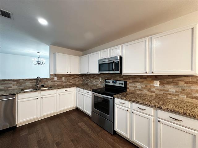 Building Photo - 12943 Vassar Dr