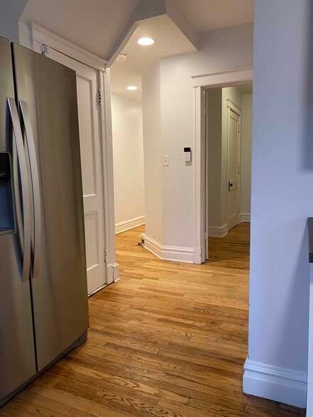 Hallway into kitchen - 5017 S Broadway