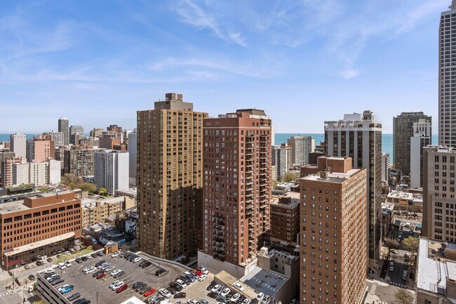 Building Photo - 111 W Maple St