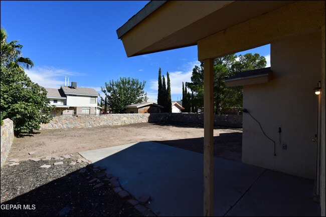 Building Photo - 12257 Robert Dahl Dr