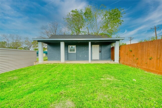 Building Photo - 365 Audrey Ln