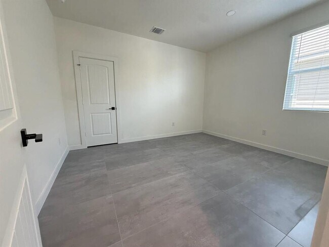 Building Photo - 3608 Chappie Ln