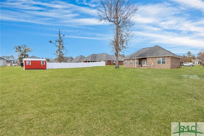 Building Photo - 720 English Oak Dr