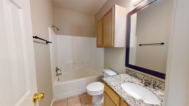 Building Photo - 1625 Park Pl