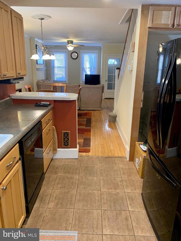 Building Photo - 812 N Judson St