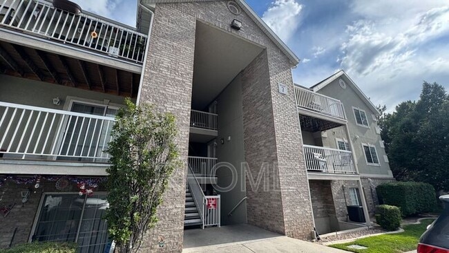 Building Photo - 1321 W 1520 N