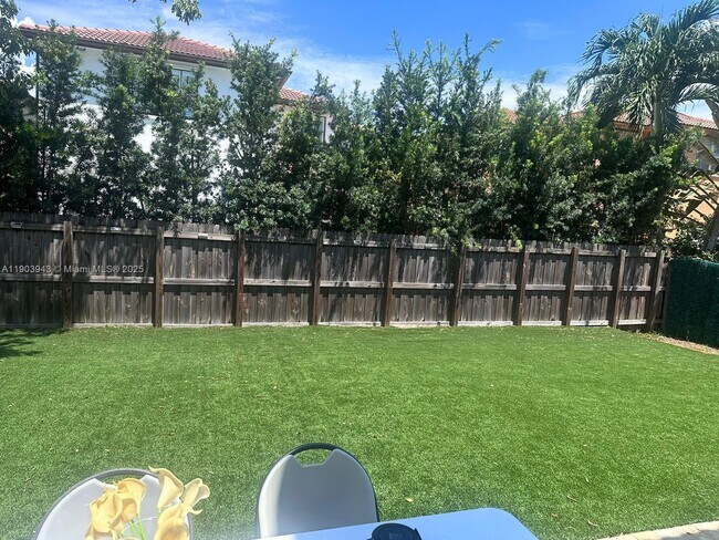 Building Photo - 11161 NW 77th Terrace