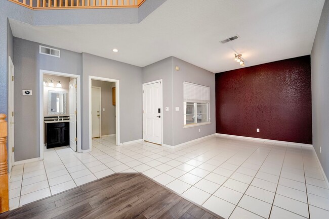 Building Photo - 2701 San Marcos Ct