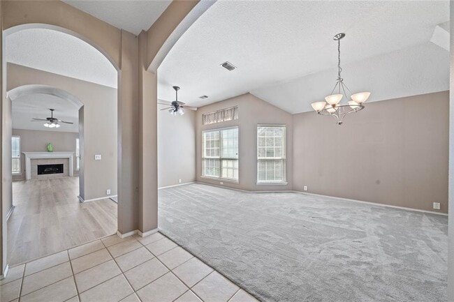 Building Photo - 11843 Leaf Oak Dr