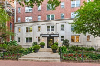 Building Photo - Move In Special! Logan Circle/ Dupont! Available Now! High End // 2 Bedroom / 2 Bathroom Condo