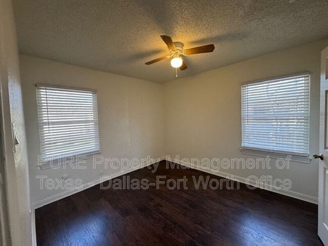 Building Photo - 1811 Reever St