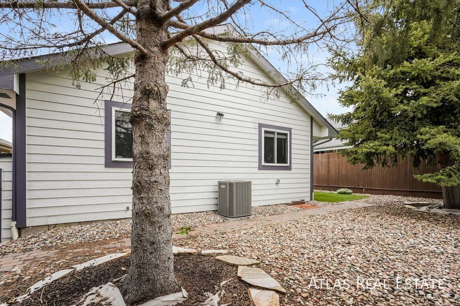 Building Photo - 8213 Telegraph Dr