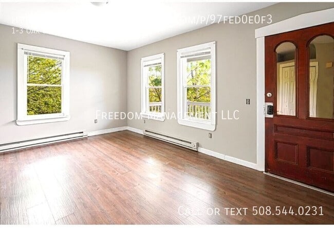 Building Photo - 1-3-3 Oak St