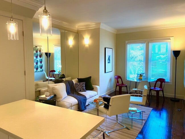 Building Photo - 1412 Hayes St