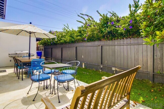 Building Photo - 657 Westbourne St