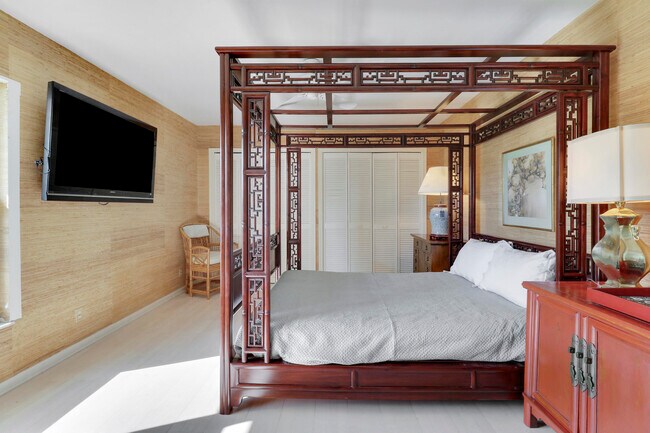 Building Photo - 13760 Sand Crane Dr