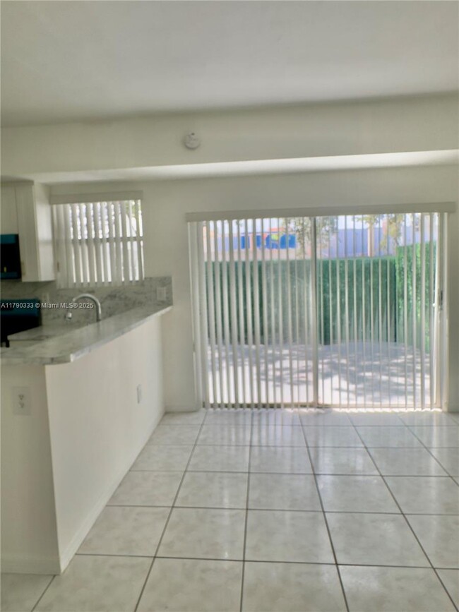 Building Photo - 5225 NW 112th Ave