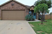 Building Photo - Beautiful Home in Twin Mills close to Bail...