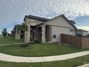 Building Photo - Three bed two bath two car garage in Cotto...
