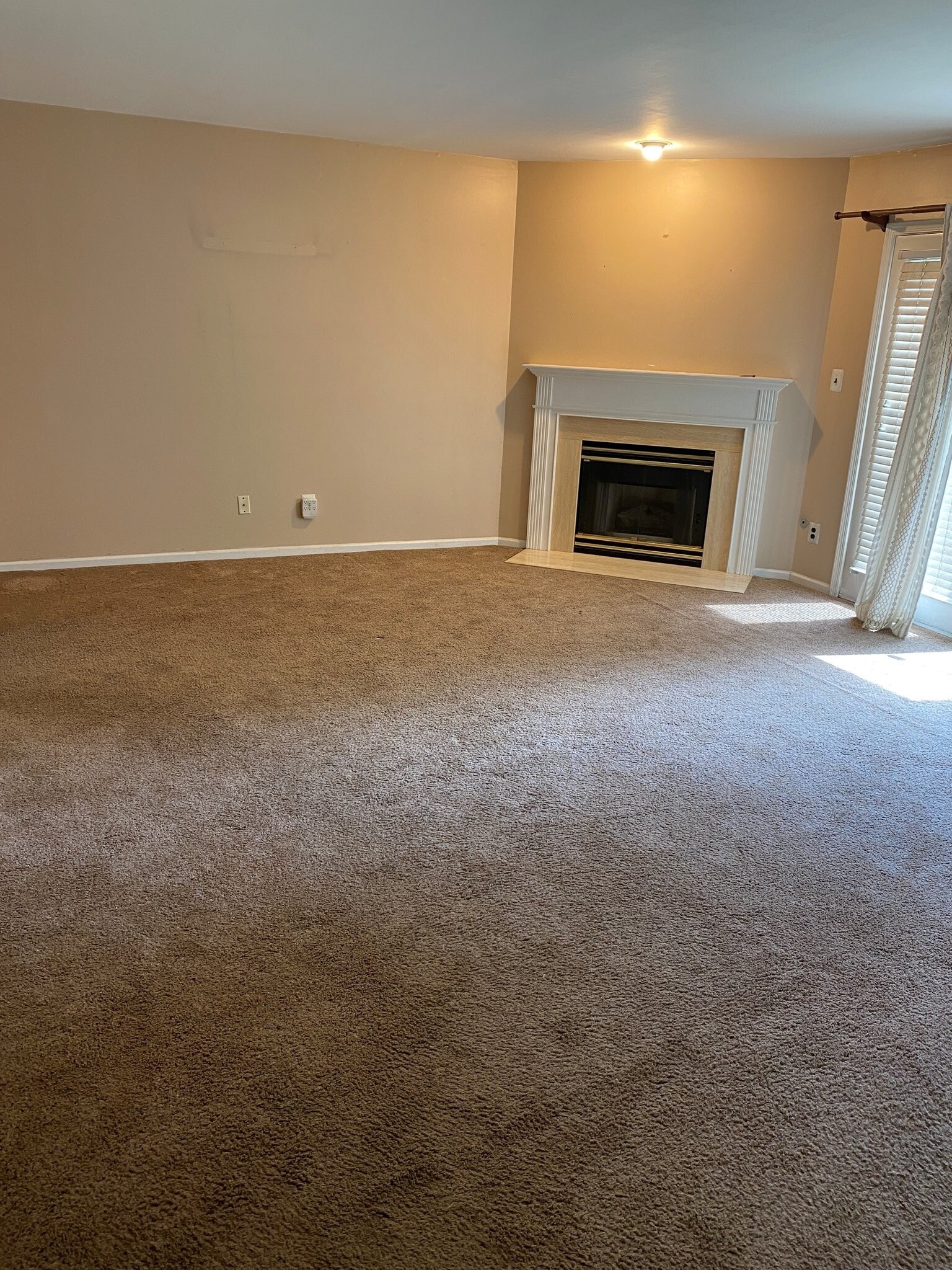 Building Photo - 121 Lamplighter Ct