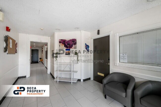 Building Photo - 4020 Lindell Blvd