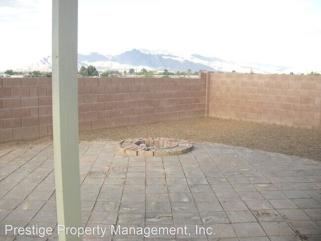 Building Photo - 3 br, 2 bath House - 2070 W. Silver Grass ...