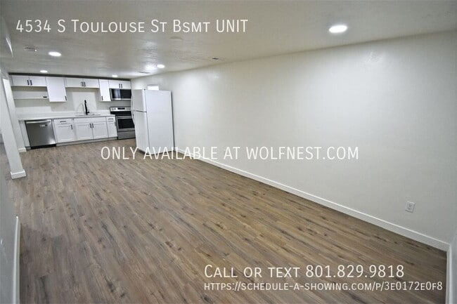 Building Photo - 4534 Toulouse St