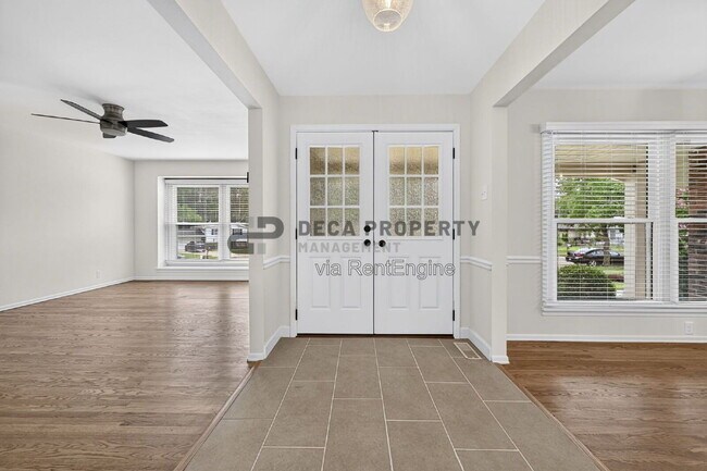 Building Photo - 10327 Dorenshire Ct