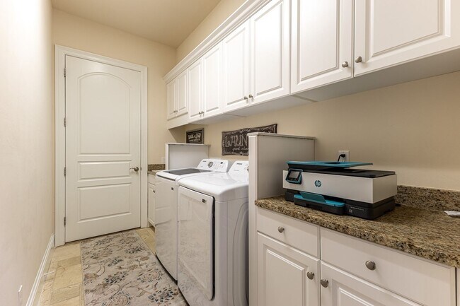 Building Photo - 1823 Cape Coral Pkwy W