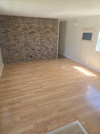 Building Photo - 114 Hemlock Dr