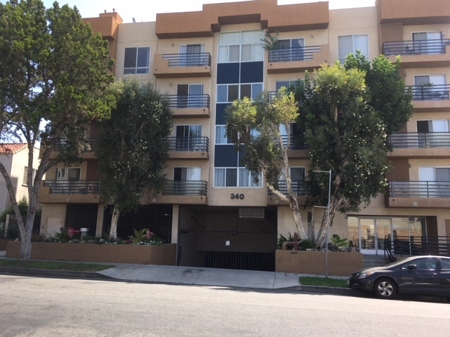 Building - Hayworth Apartments