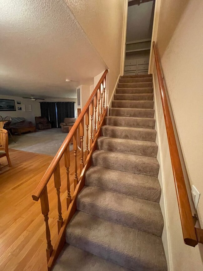 Building Photo - Magalia 2 bed 2 bath home with bonus room. Attached garage, private backyard