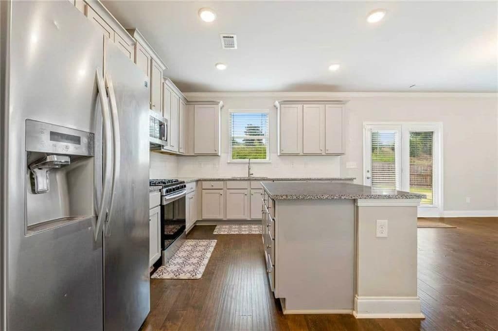 Building Photo - 422 Hinton Farm Wy.