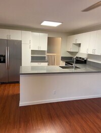 Building Photo - Newly Renovated 3 bedroom 2 bath Town home in Mililani Town