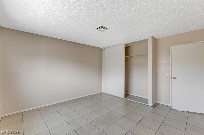 Building Photo - 3928 Torsby Pl