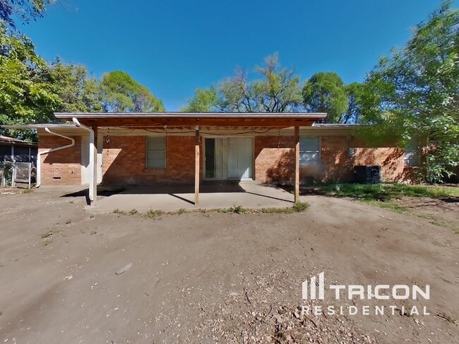 Building Photo - 1506 Viewridge Dr