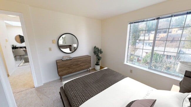 Interior Photo - 5307 Ravena Pl NE