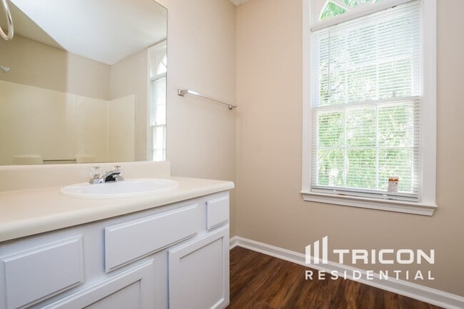 Building Photo - 1358 Chatley Way