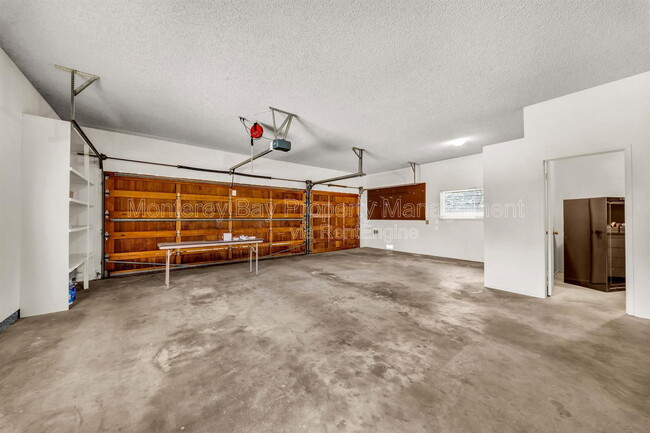 Building Photo - 10160 Sunstar Rd