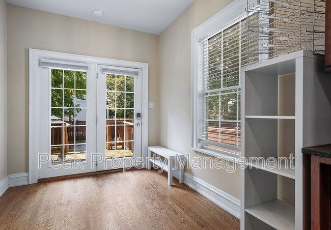 Building Photo - 3307 Grove Ave