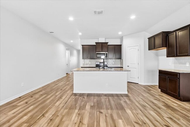 Building Photo - 7230 Tristan Dr