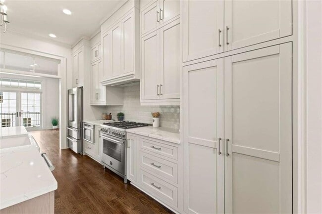 Building Photo - 117 McKnight Dr