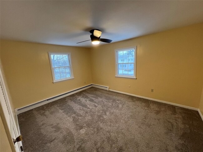 Building Photo - 2444 Rhonda Dr